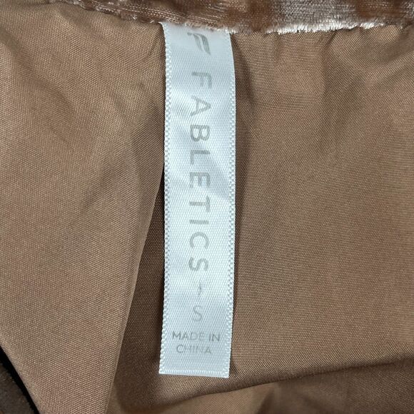 Fabletics Women’s Wander Crushed Velour Puffer Bomber Jacket Small Teddy Cropped - Picture 12 of 16